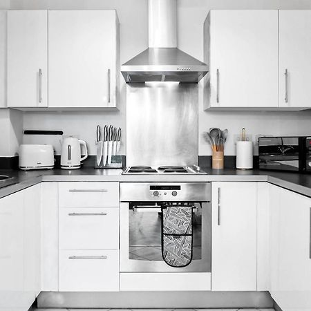 New Luxury City Centre Apartment By Azura Nights Birmingham Exteriör bild